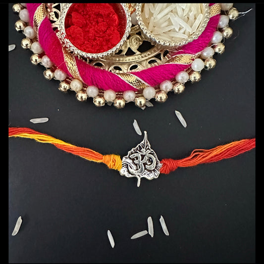 Leaf Om Rakhi