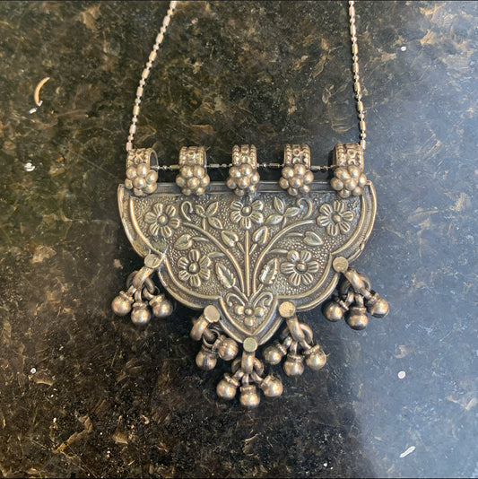 Statement Pendent -AS2539