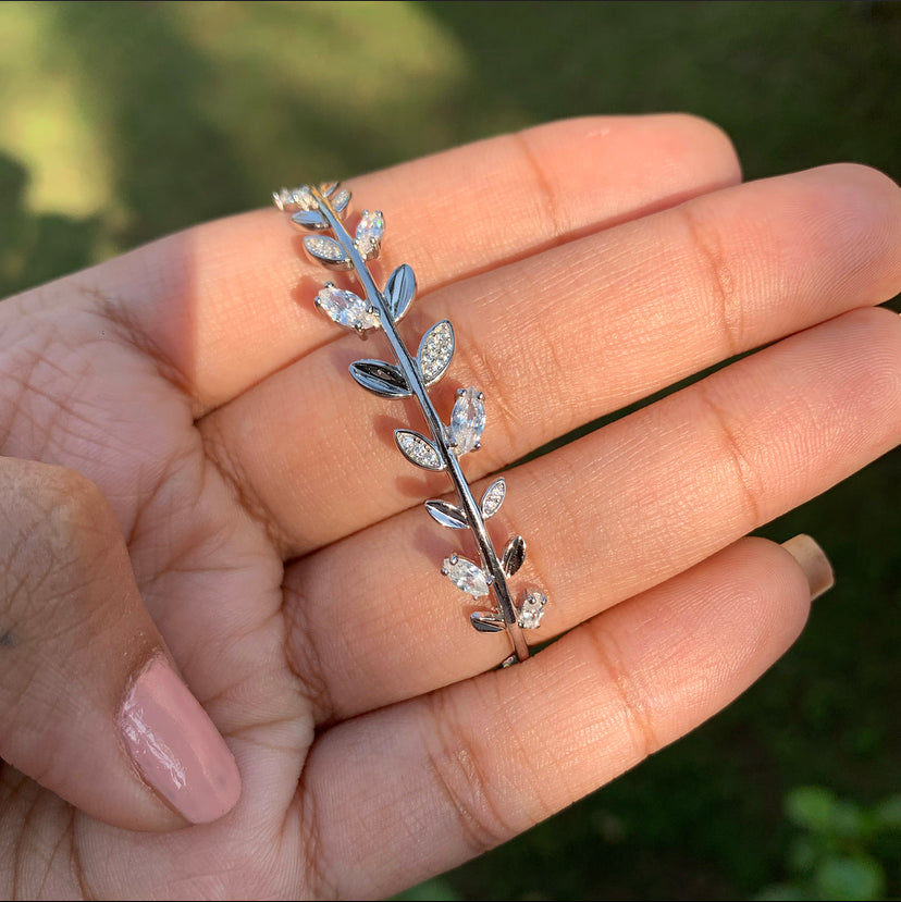 Open Bracelet - 2.2,2.4 bangle size ASSB127