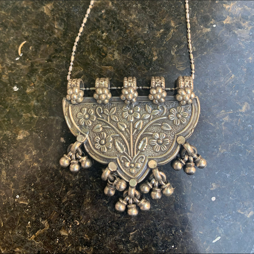 Statement Pendent -AS2539